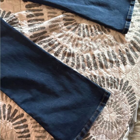 Love Trends Low Rise Carpenter Flare Jeans - Picture 5 of 5